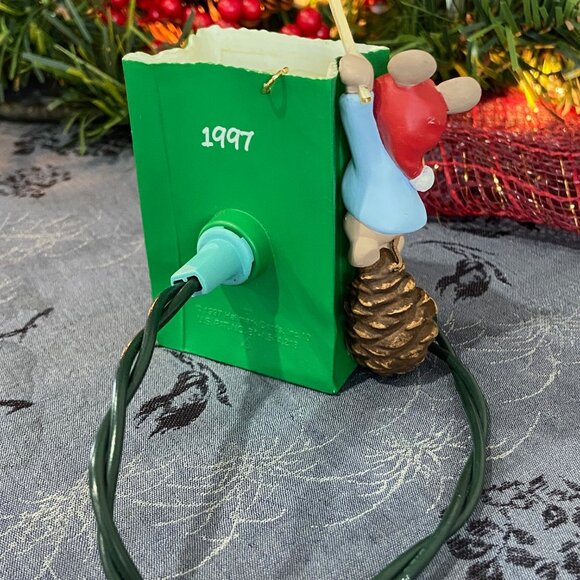 Hallmark Keepsake Ornament Chris Mouse Luminaria, SIGNED Magic Collector Series - Picture 7 of 8